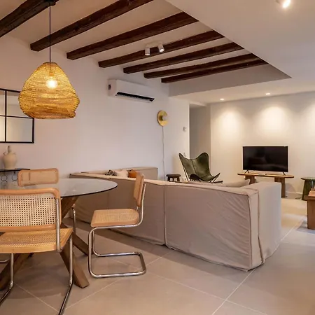 Caterina Laietana Apartman *
