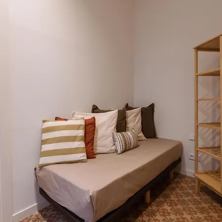 Caterina Laietana Apartman *